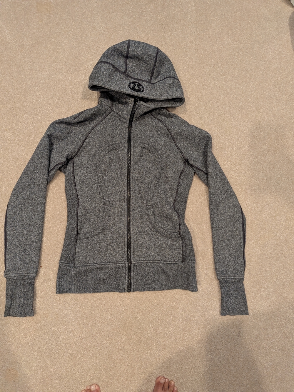 Lululemon Grey Hooded Zip-Up scuba Jacket